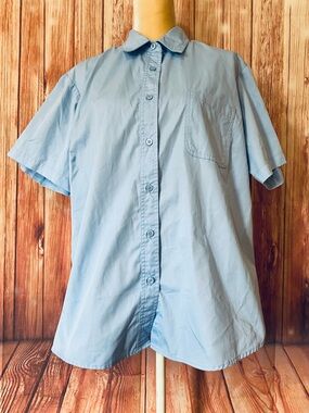 Women’s 2X Blouse Cintas Light Blue Button Down Short Sleeves Collared Soft